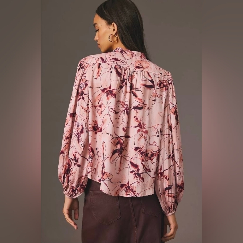 NWOT $110 Anthropologie Printed Bell Sleeve Blouse Size Small - Picture 2 of 7